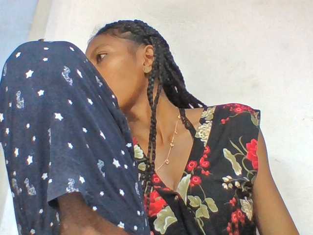 Layah7 live cam on BongaCams