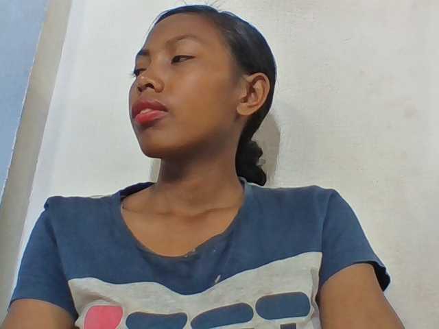 Layah7 live cam on BongaCams