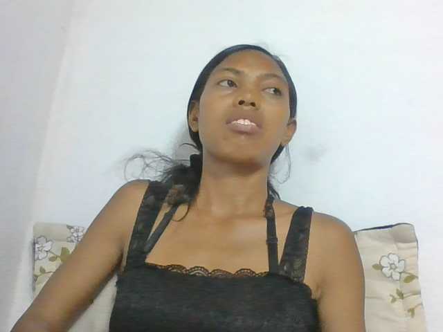 Layah7 live cam on BongaCams