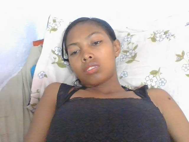 Layah7 live cam on BongaCams