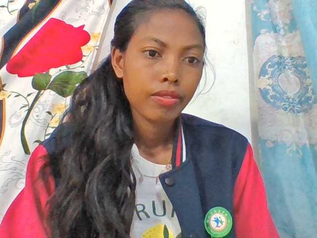 Layah7