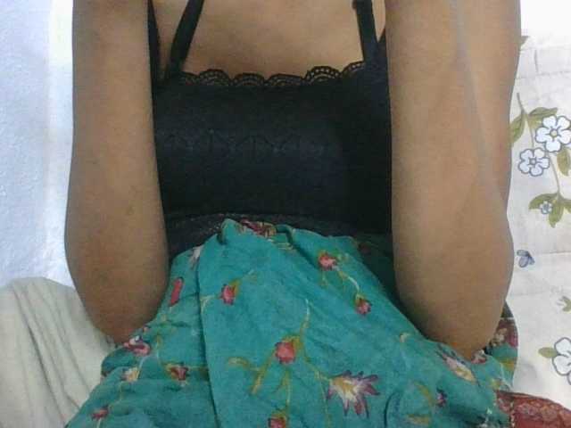 Layah7 live cam on BongaCams