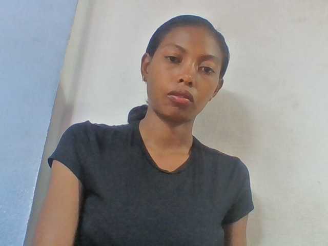 Layah7 live webcam show