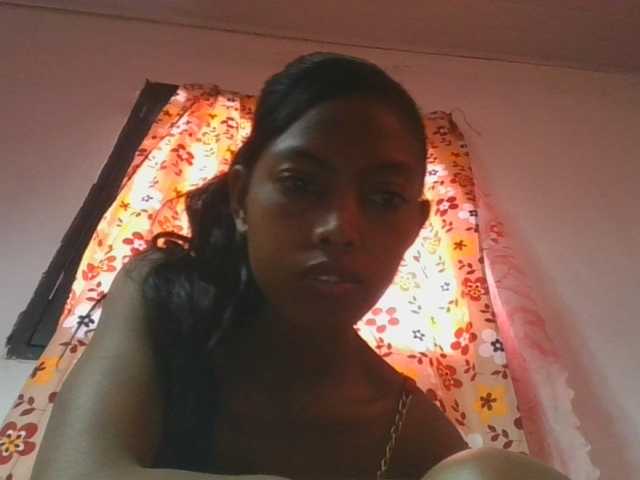 Layah7