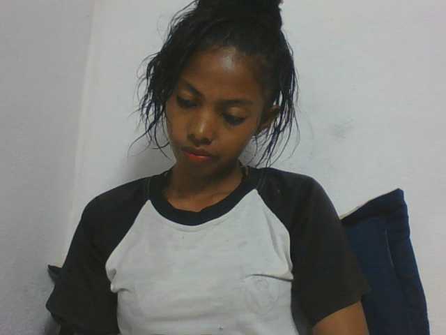 Layah7 live cam on BongaCams