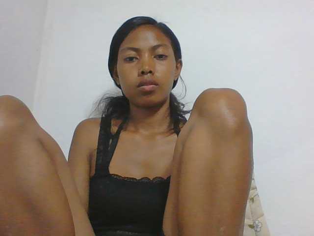 Layah7 live cam on BongaCams