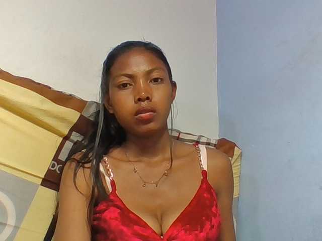 Layah7 live cam on BongaCams