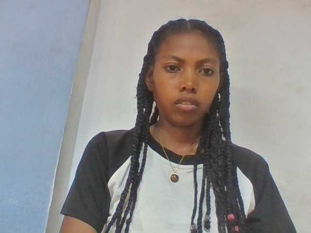 Layah7 live cam on BongaCams