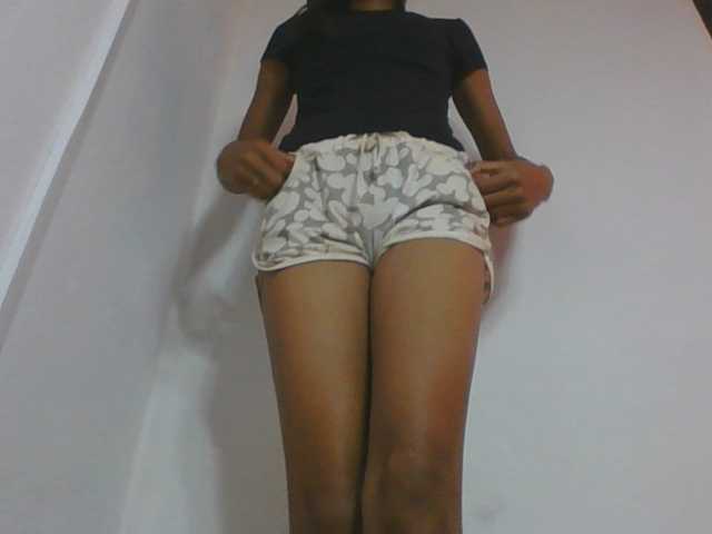 Layah7 live cam on BongaCams
