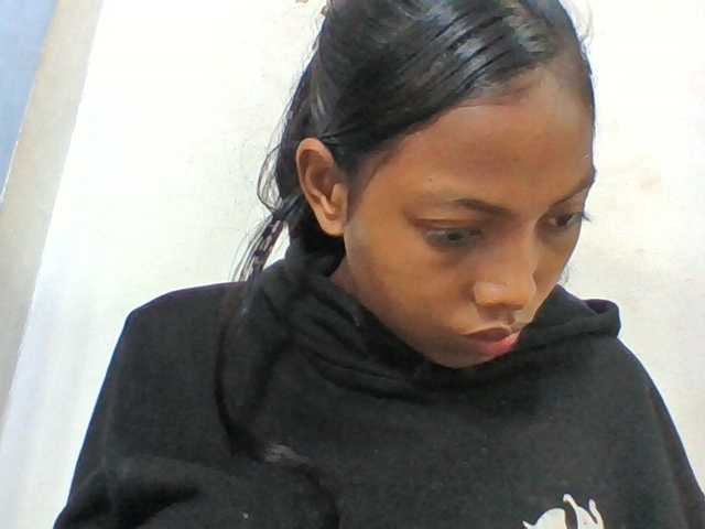 Layah7 live cam on BongaCams