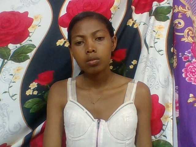 Layah7 live cam on BongaCams