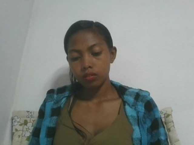 Layah7 live cam preview
