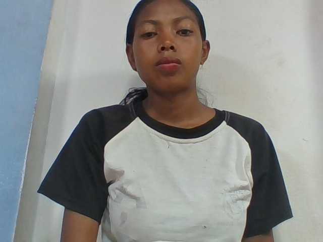 Layah7 live cam on BongaCams