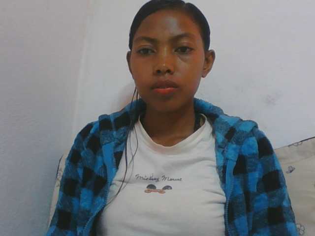Layah7 live cam on BongaCams