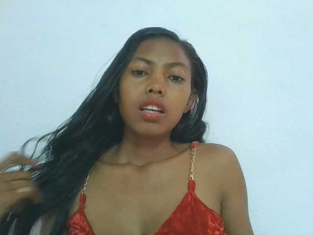 Layah7 live cam on BongaCams
