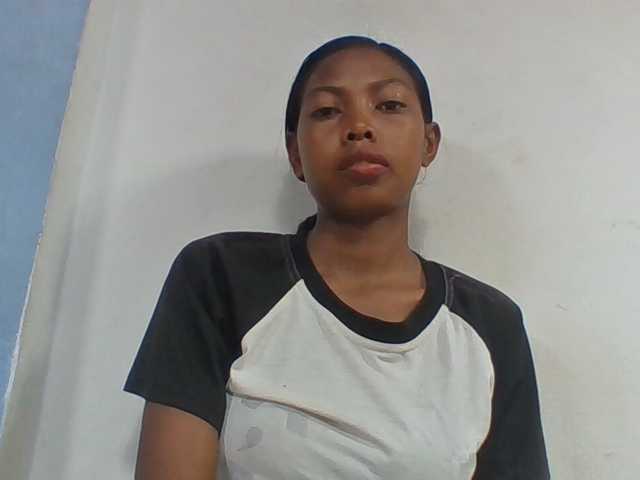 Layah7 live cam on BongaCams