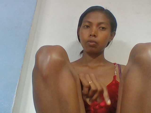 Layah7 live webcam show