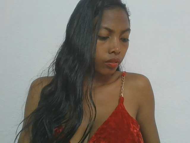 Layah7 live cam on BongaCams