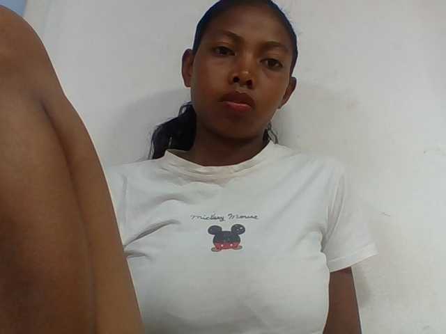 Layah7 live cam on BongaCams