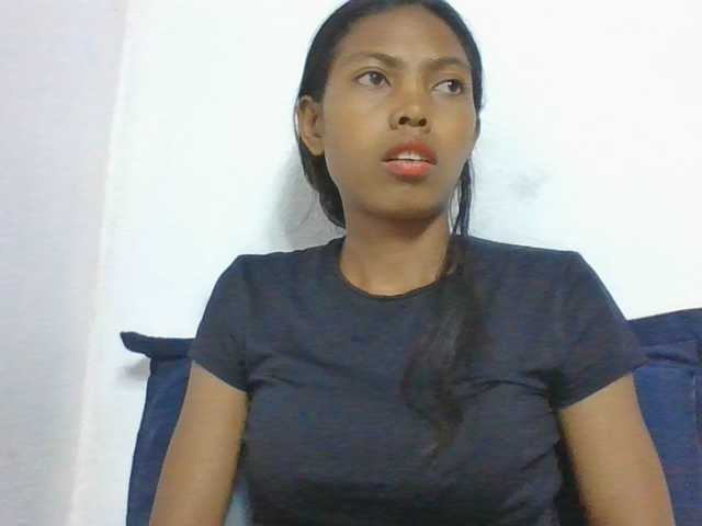 Layah7 live cam on BongaCams