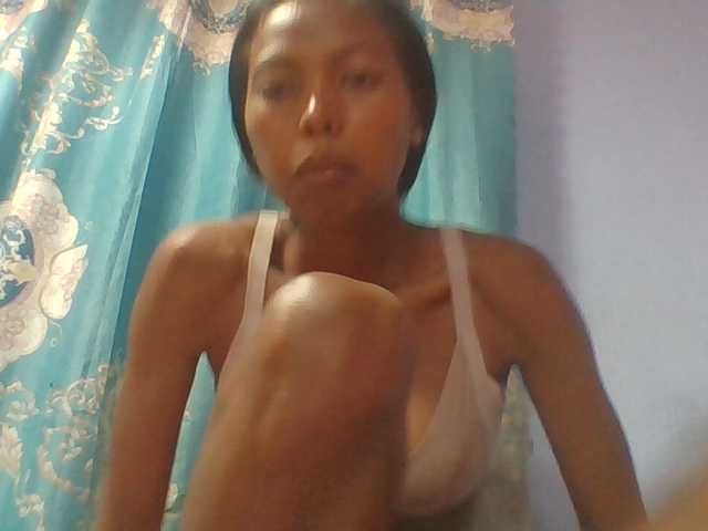 Layah7 live cam on BongaCams