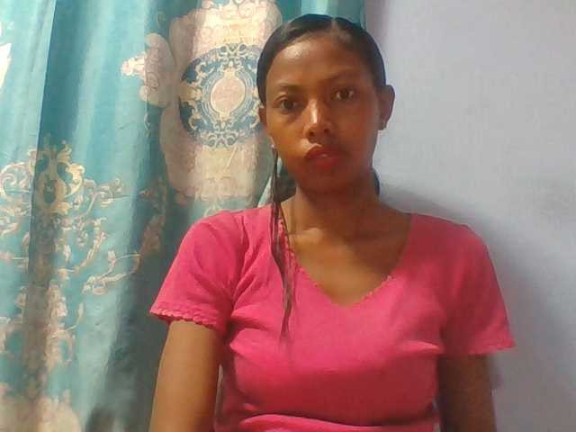 Layah7 live cam on BongaCams