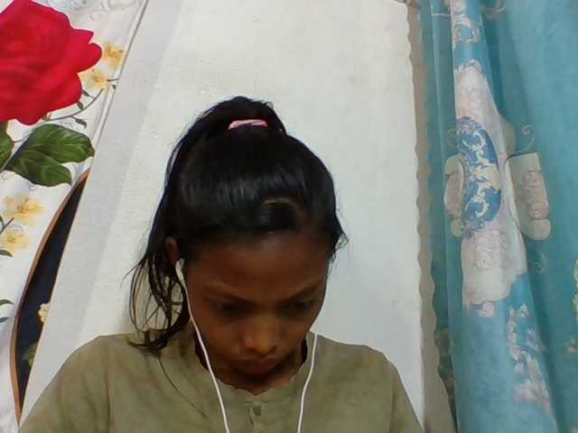 Layah7