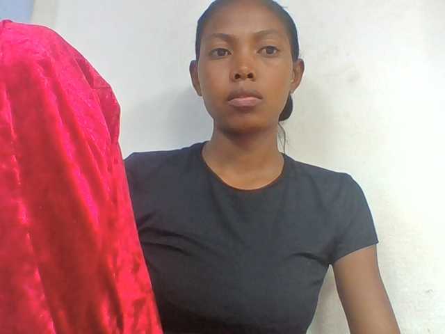 Layah7 live cam on BongaCams