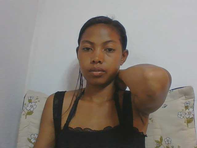 Layah7 live cam on BongaCams