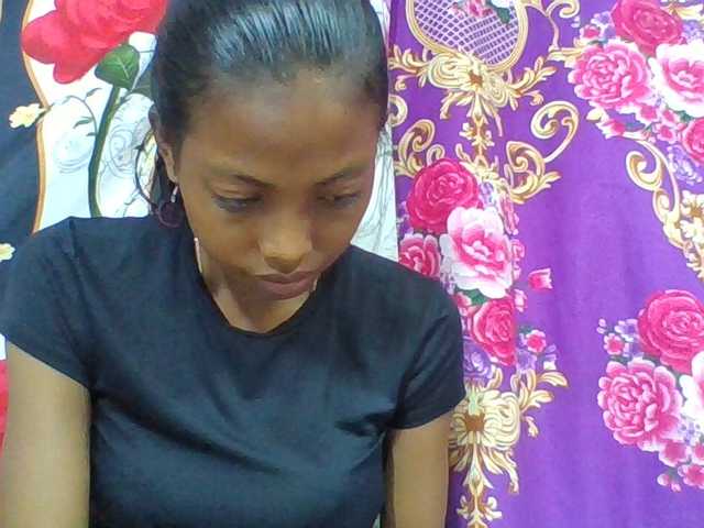 Layah7 live cam on BongaCams