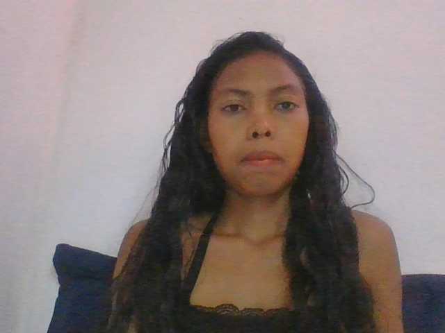 Layah7 live cam on BongaCams