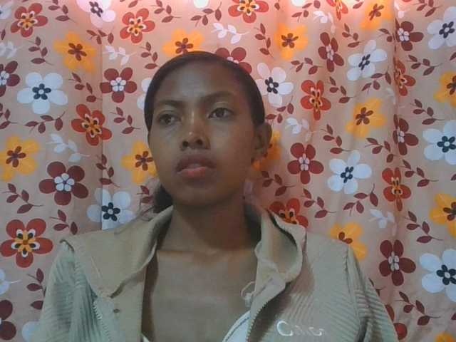 Layah7 live cam on BongaCams