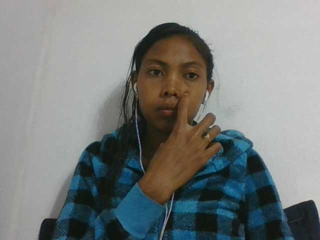 Layah7