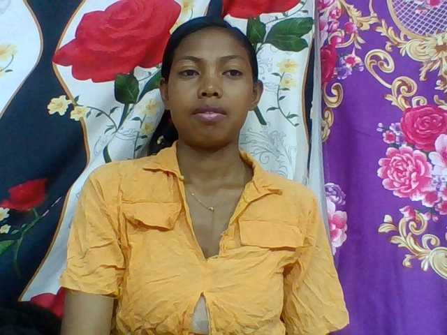 Layah7 live cam on BongaCams