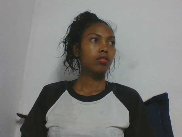 Layah7 live cam on BongaCams