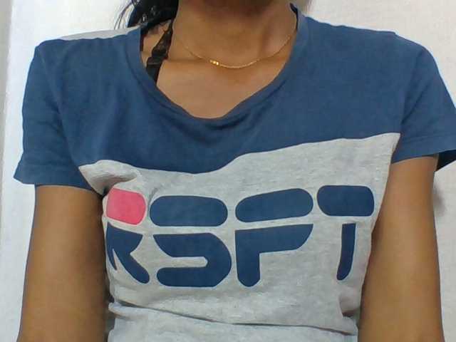 Layah7 live cam on BongaCams