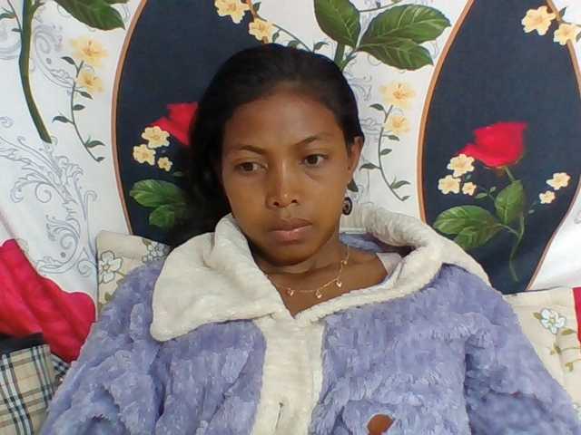Layah7