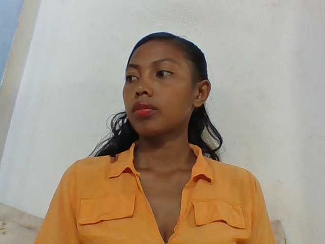 Layah7 live cam on BongaCams