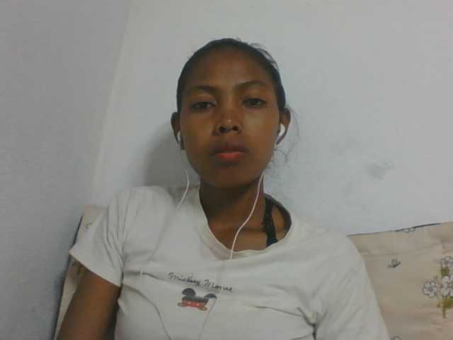Layah7 live cam on BongaCams