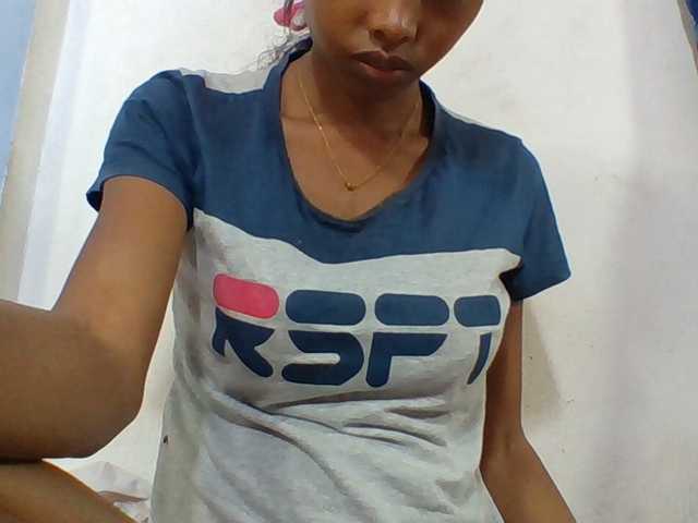Layah7 live cam on BongaCams