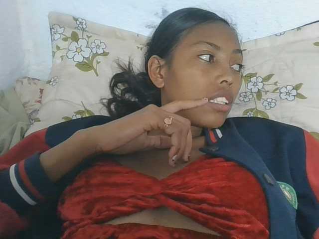Layah7