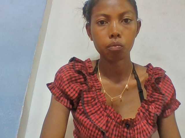 Layah7 live cam on BongaCams