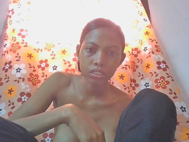 Layah7 live cam on BongaCams