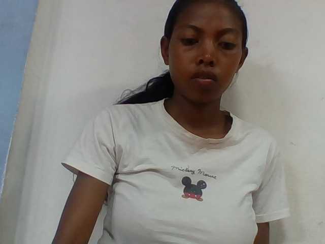 Layah7 live cam on BongaCams
