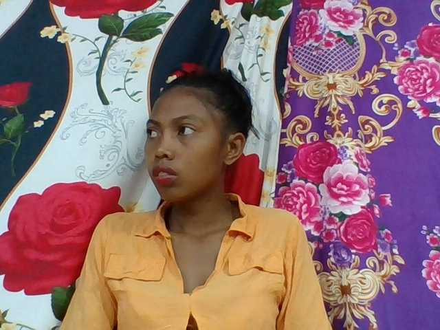 Layah7