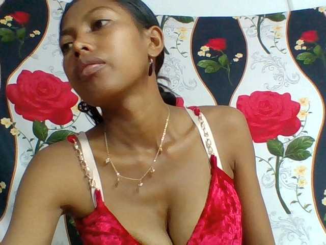 Layah7 live cam on BongaCams