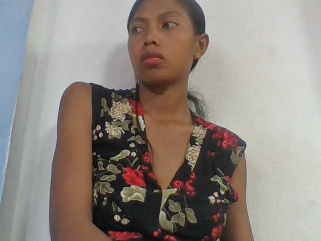 Layah7 live cam on BongaCams