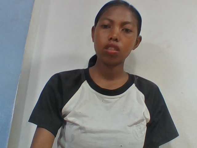 Layah7 live cam on BongaCams