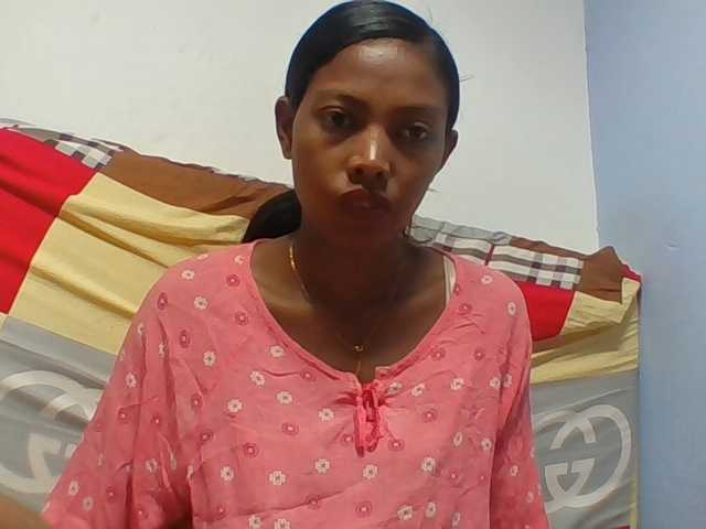 Layah7 live cam on BongaCams