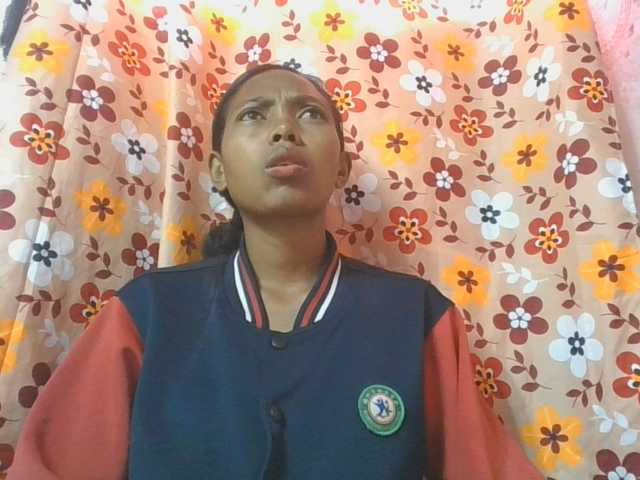 Layah7